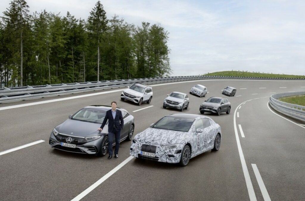 Mercedes-Benz zet koers naar volledig elektrisch tijdperk
